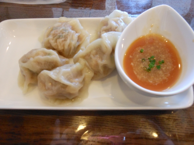 水餃子とタレ